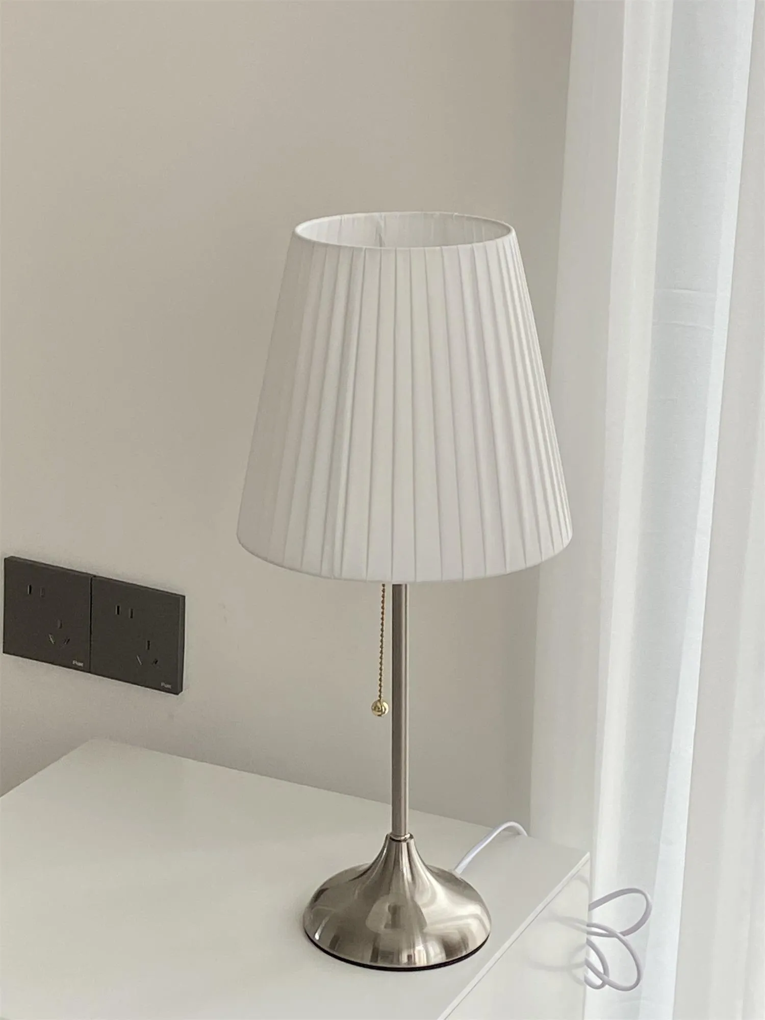 Arstid Table Lamp