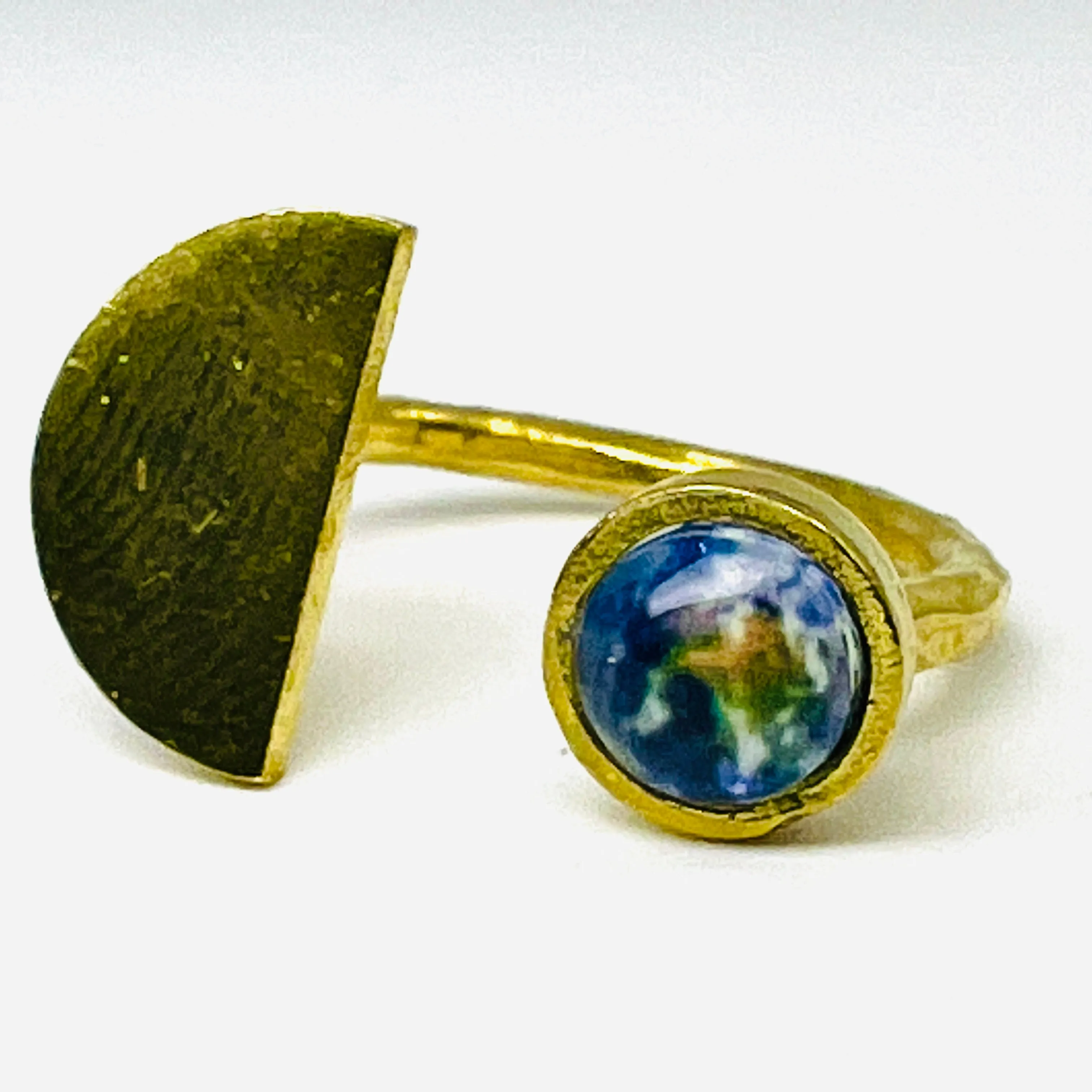 Earthrise Adjustable Ring