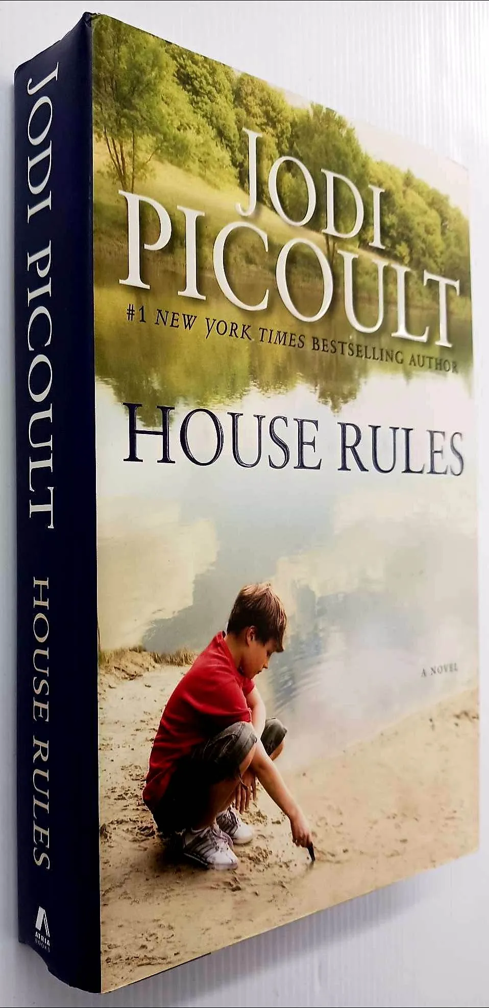 HOUSE RULES - Jodi Picoult