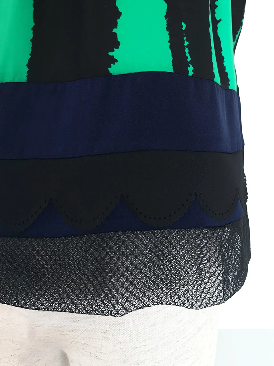 Last Chance! Green-Black Prints Scallop Patched Layer Edge Halter Top