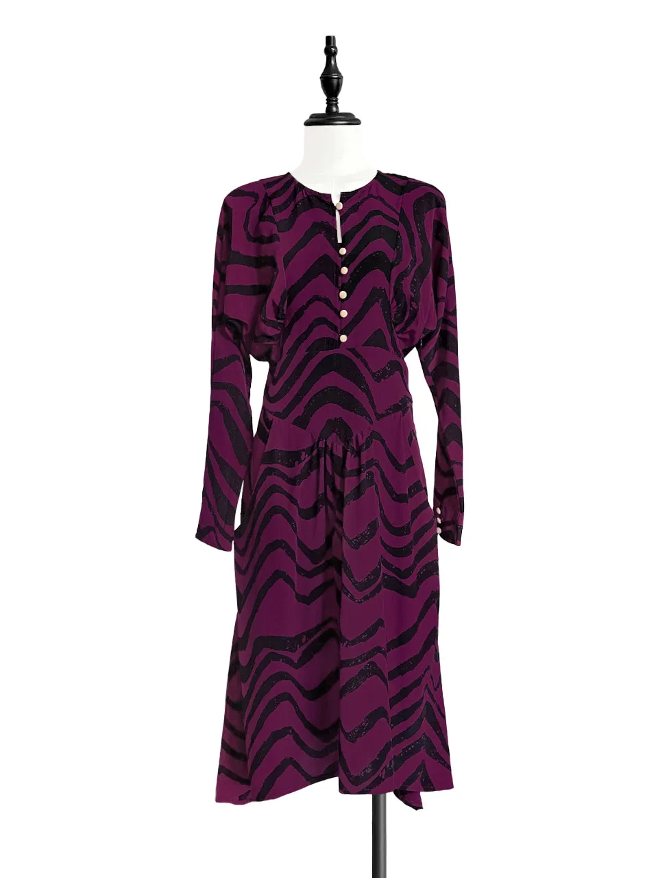 Last Chance! Wavy Stripe Button Details High/Low Silky Retro Dress